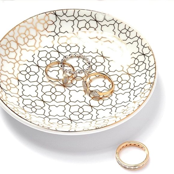 Kendra Scott Other - Kendra Scott Ceramic Filigree Ring Dish NWT includes box and bag